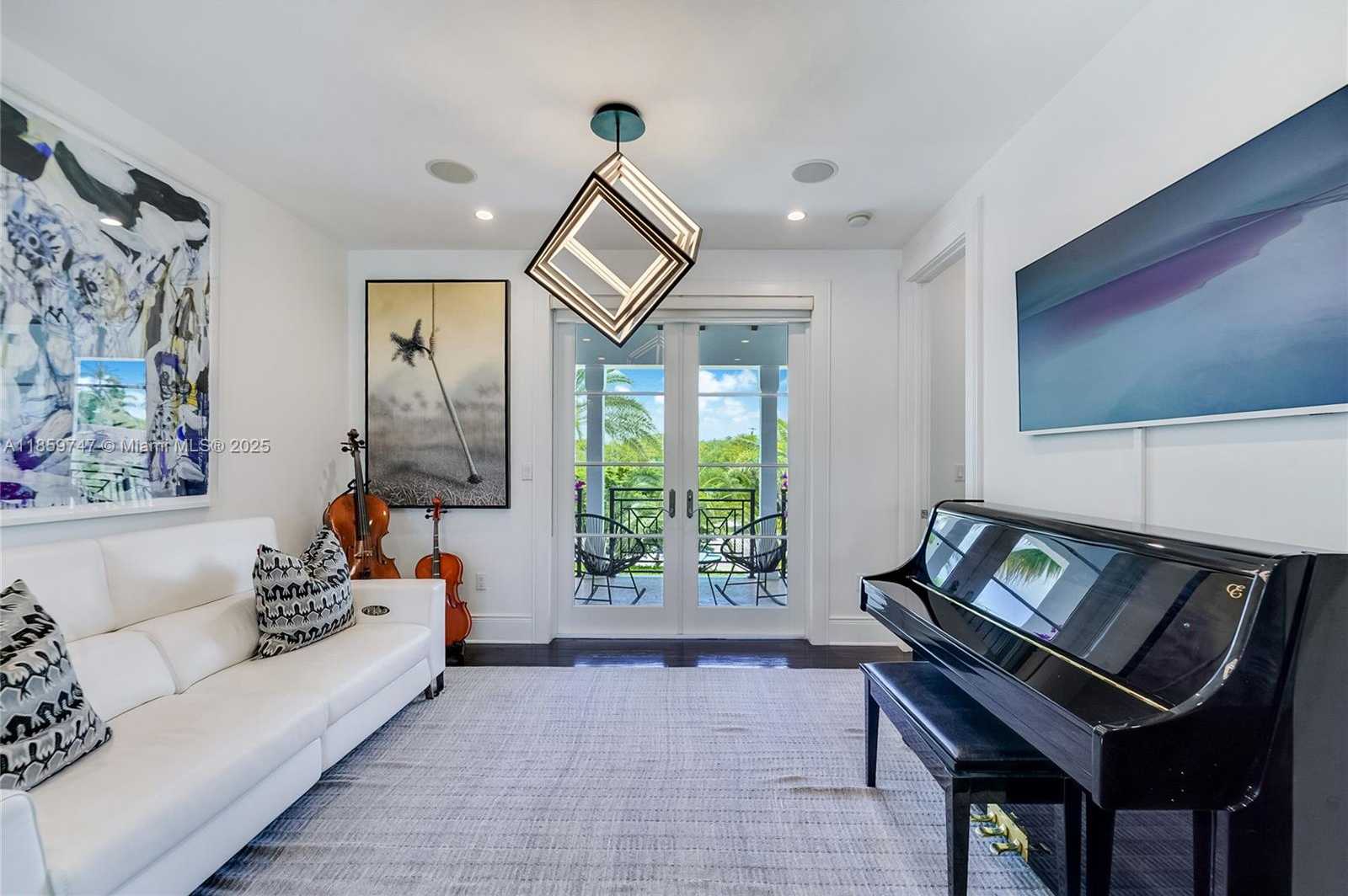 Small Image of 701 BELLA VISTA AVE, Coral Gables Number 26