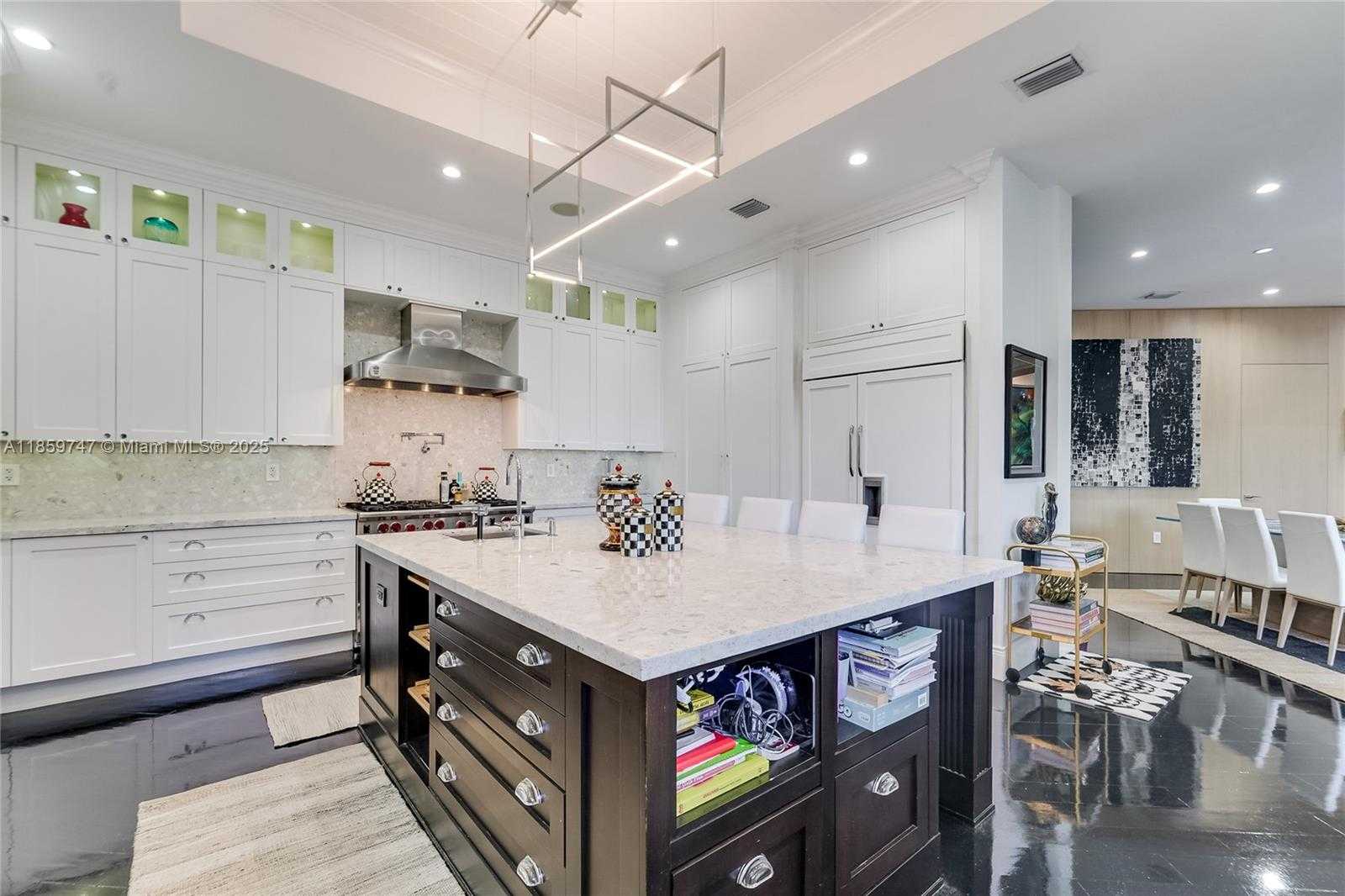 Small Image of 701 BELLA VISTA AVE, Coral Gables Number 33