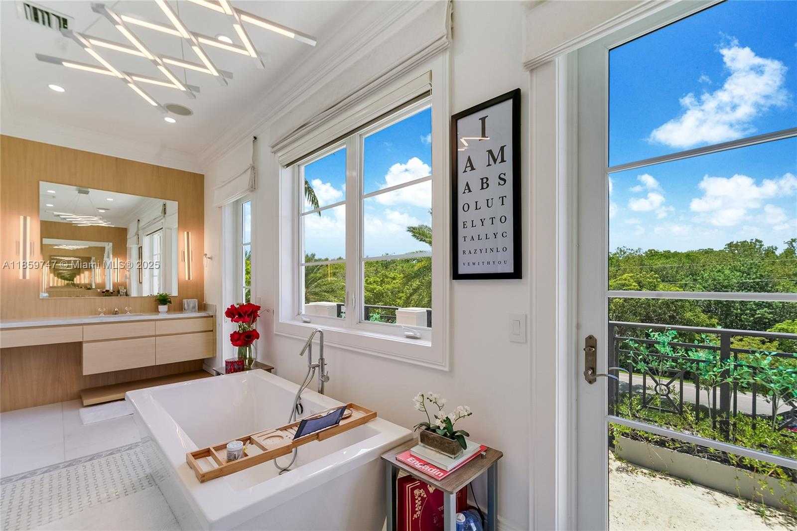 Small Image of 701 BELLA VISTA AVE, Coral Gables Number 39