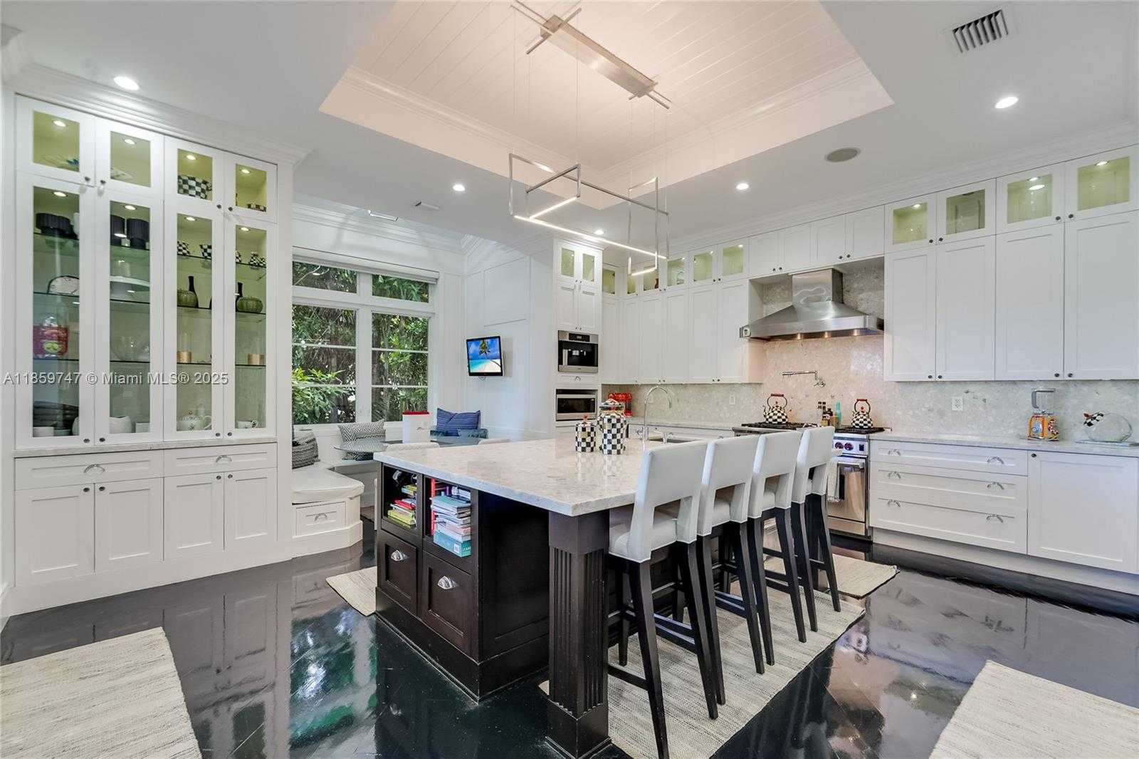 Small Image of 701 BELLA VISTA AVE, Coral Gables Number 8