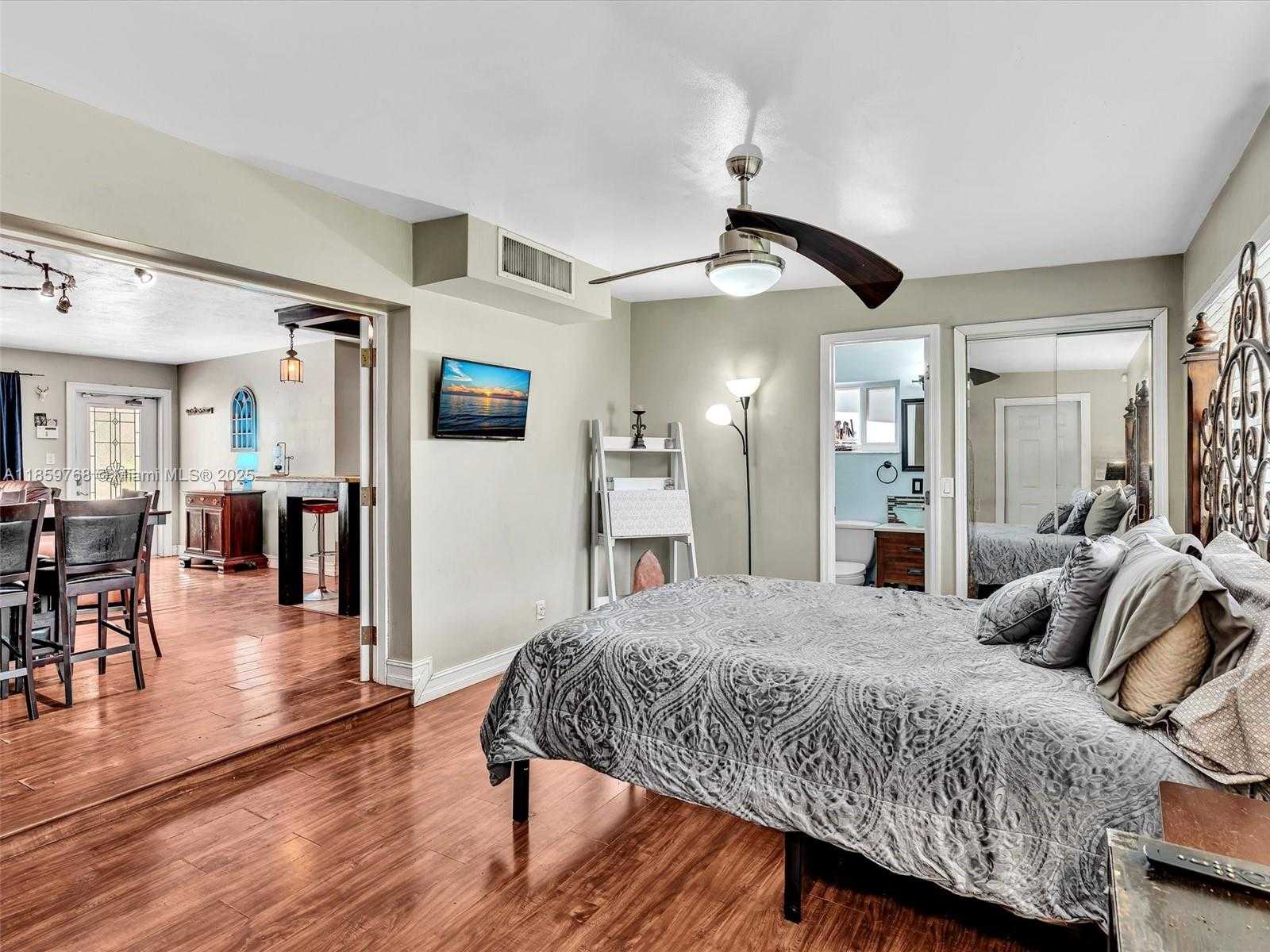 Small Image of 6472 JOHNSON ST, Hollywood Number 24