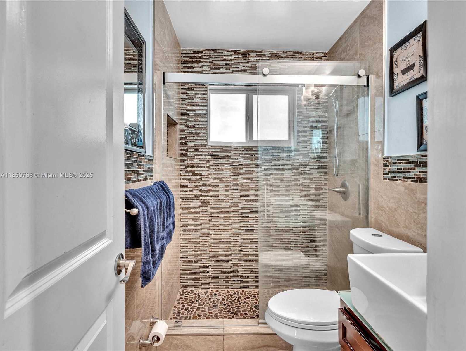 Small Image of 6472 JOHNSON ST, Hollywood Number 30