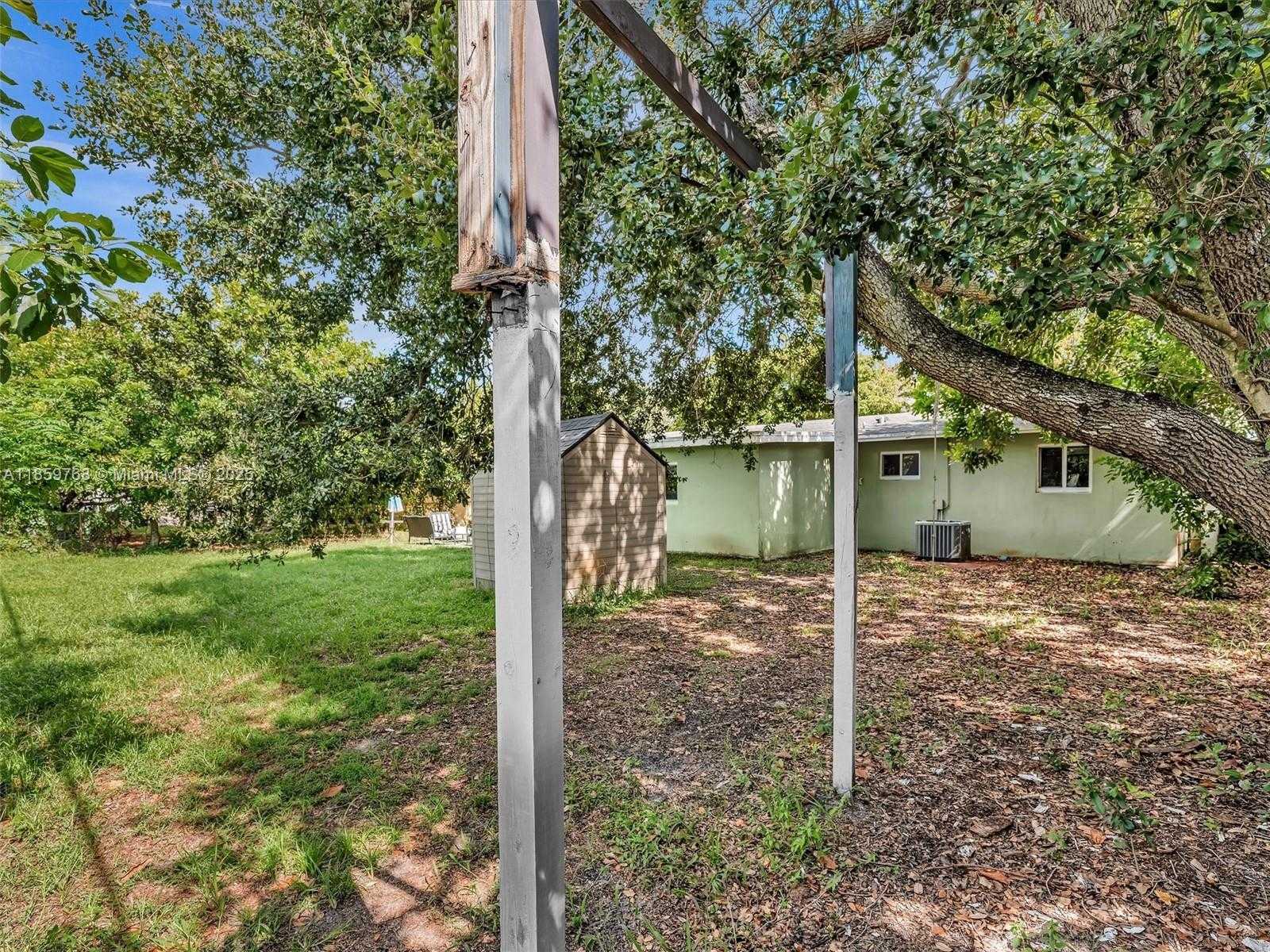 Small Image of 6472 JOHNSON ST, Hollywood Number 41