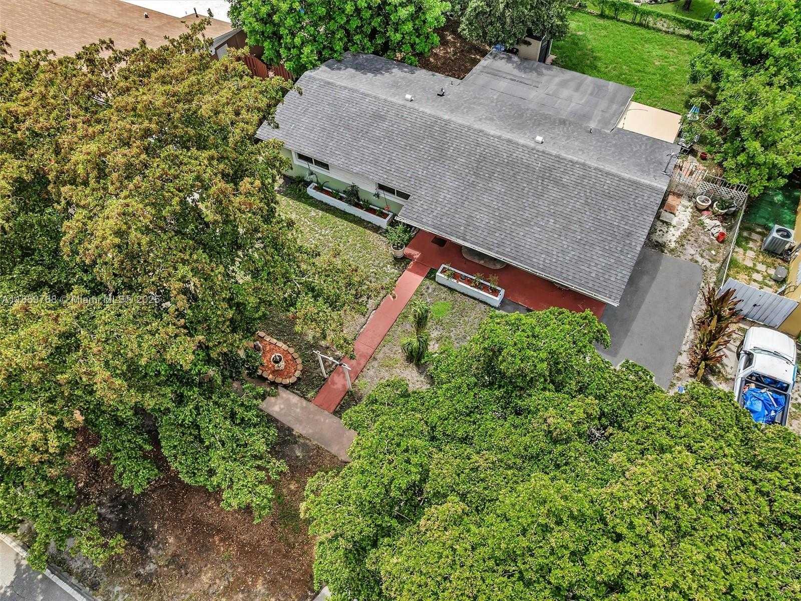 Small Image of 6472 JOHNSON ST, Hollywood Number 56
