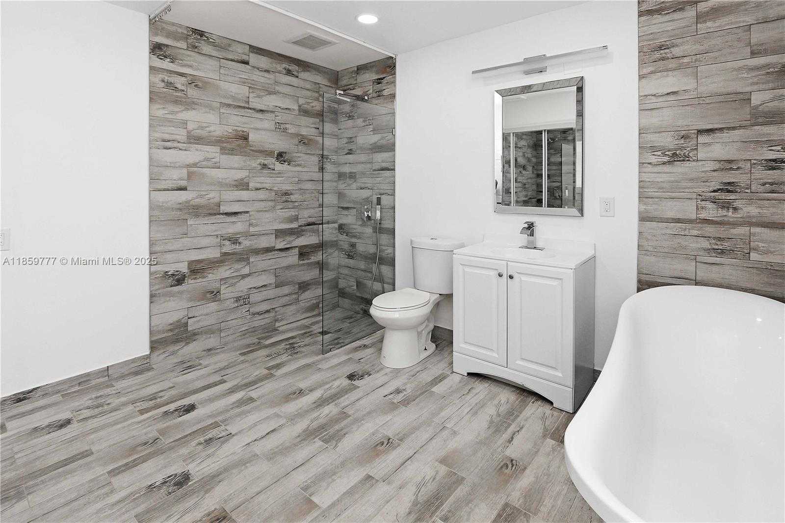 Small Image of 1110 SOUTH 14TH AVE, Hollywood Number 18