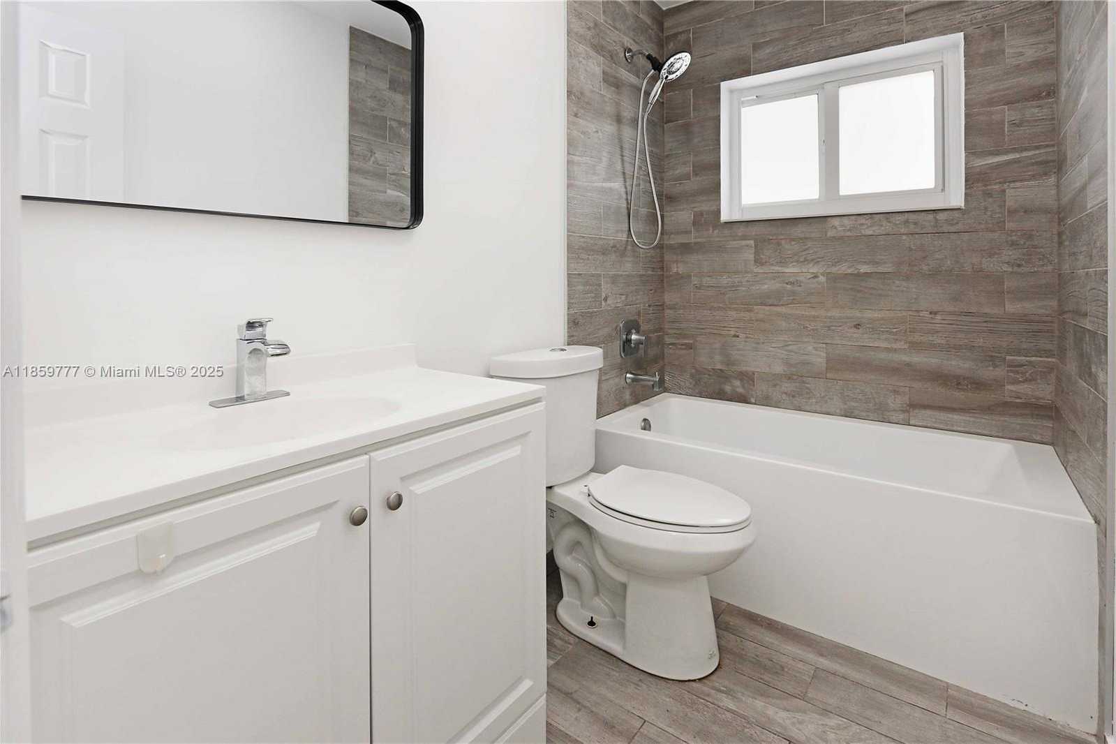 Small Image of 1110 SOUTH 14TH AVE, Hollywood Number 25