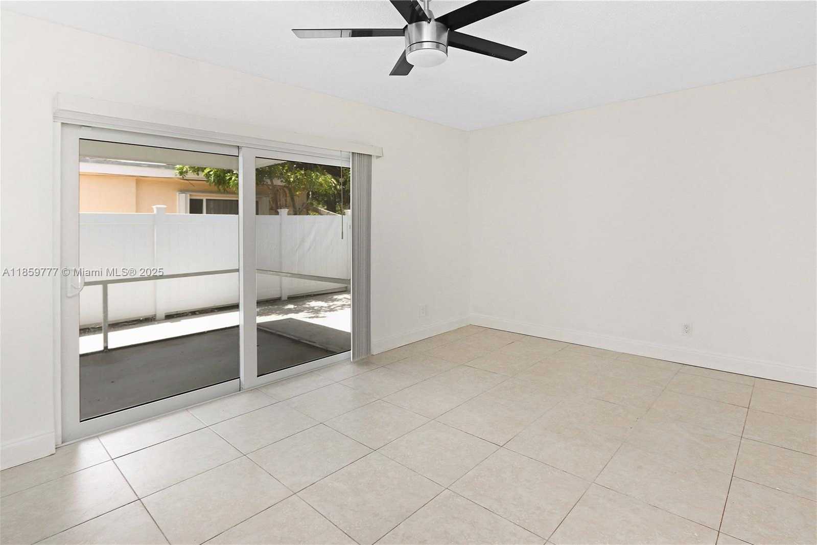 Small Image of 1110 SOUTH 14TH AVE, Hollywood Number 31