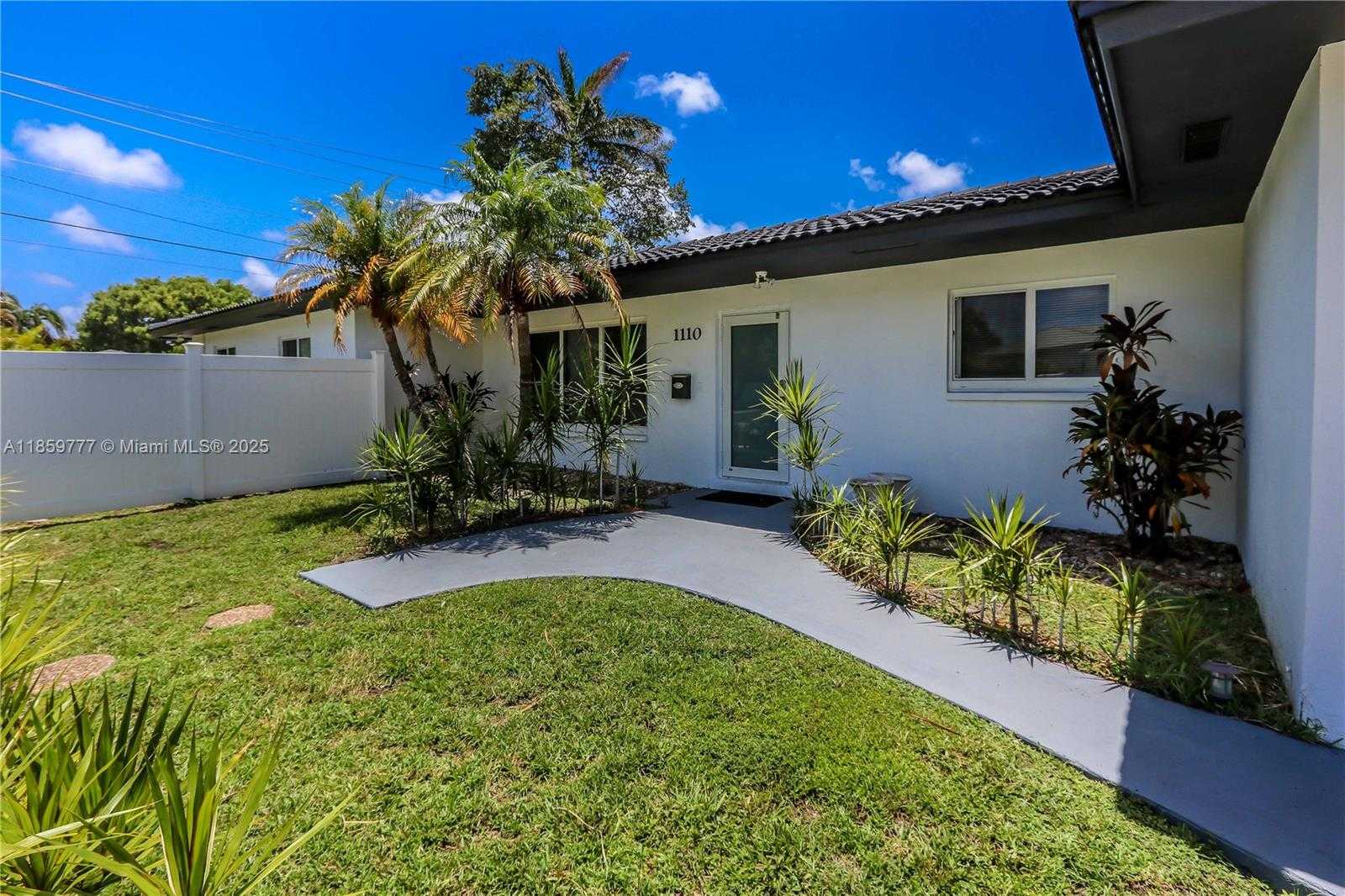 Small Image of 1110 SOUTH 14TH AVE, Hollywood Number 41