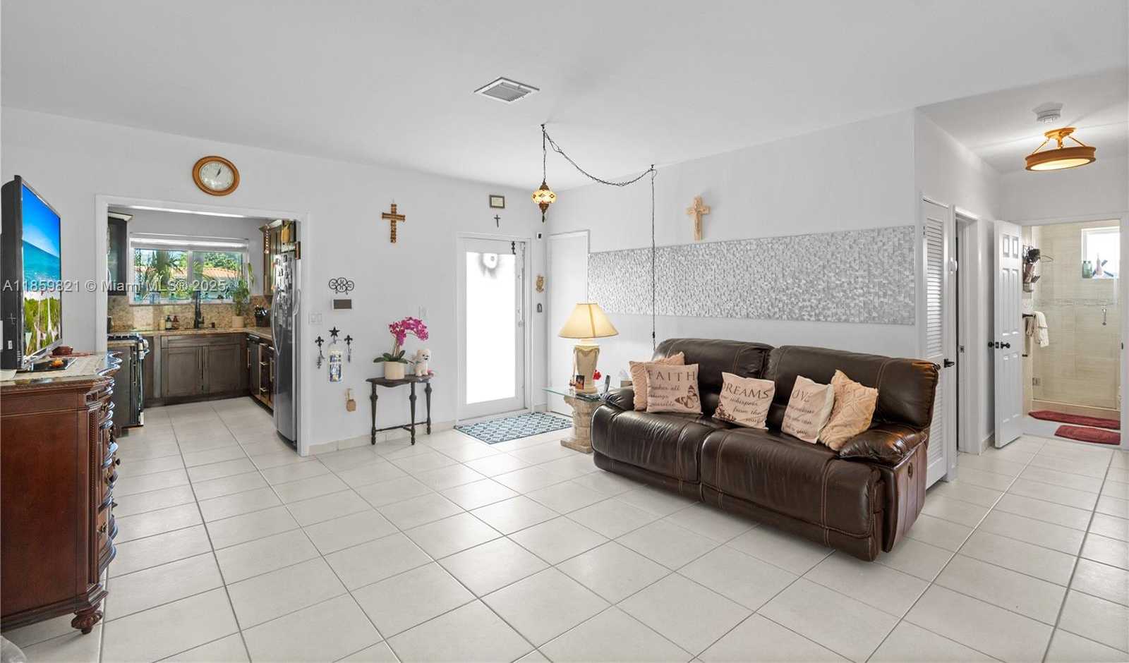 Small Image of 7528 HISPANOLA AVE, North Bay Village Number 19