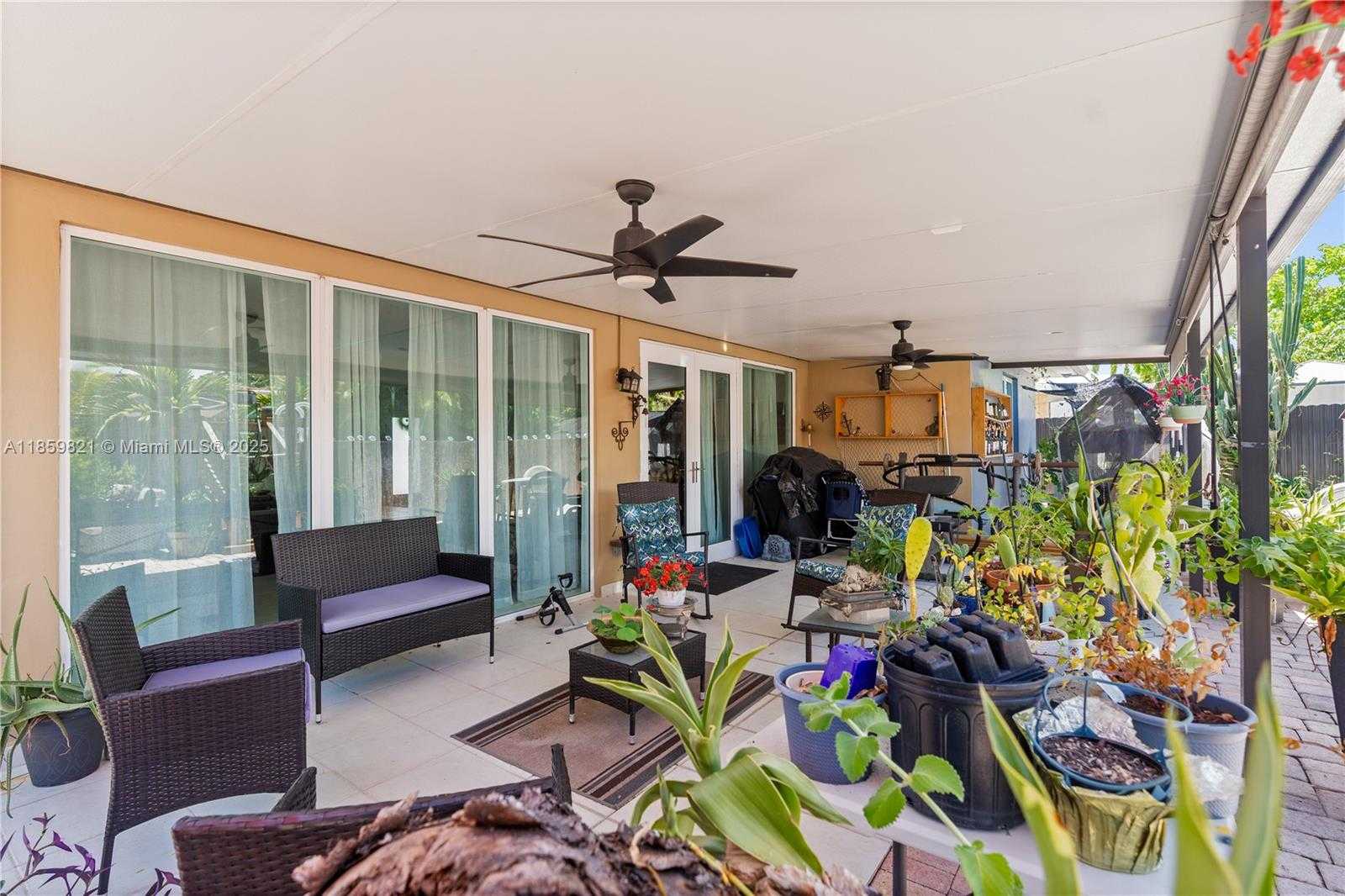 Small Image of 7528 HISPANOLA AVE, North Bay Village Number 39