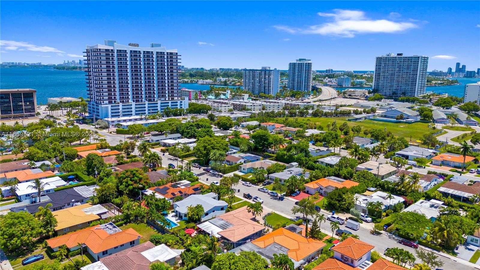 Small Image of 7528 HISPANOLA AVE, North Bay Village Number 51