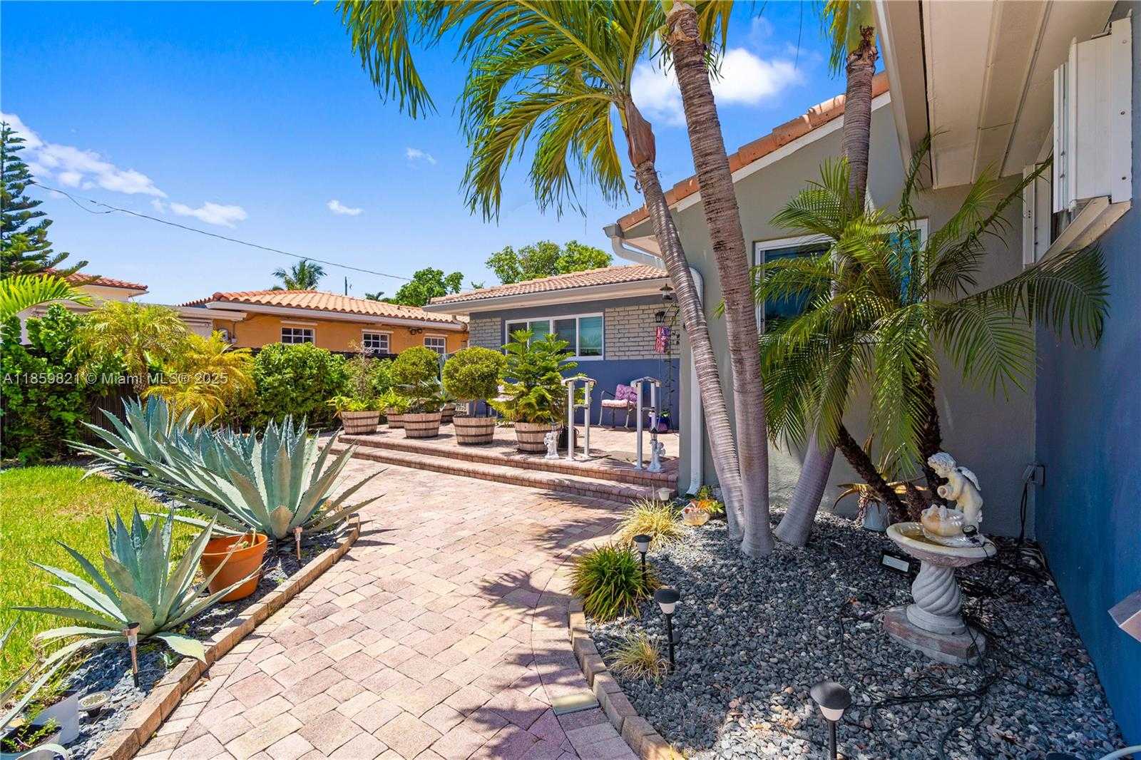 Small Image of 7528 HISPANOLA AVE, North Bay Village Number 7