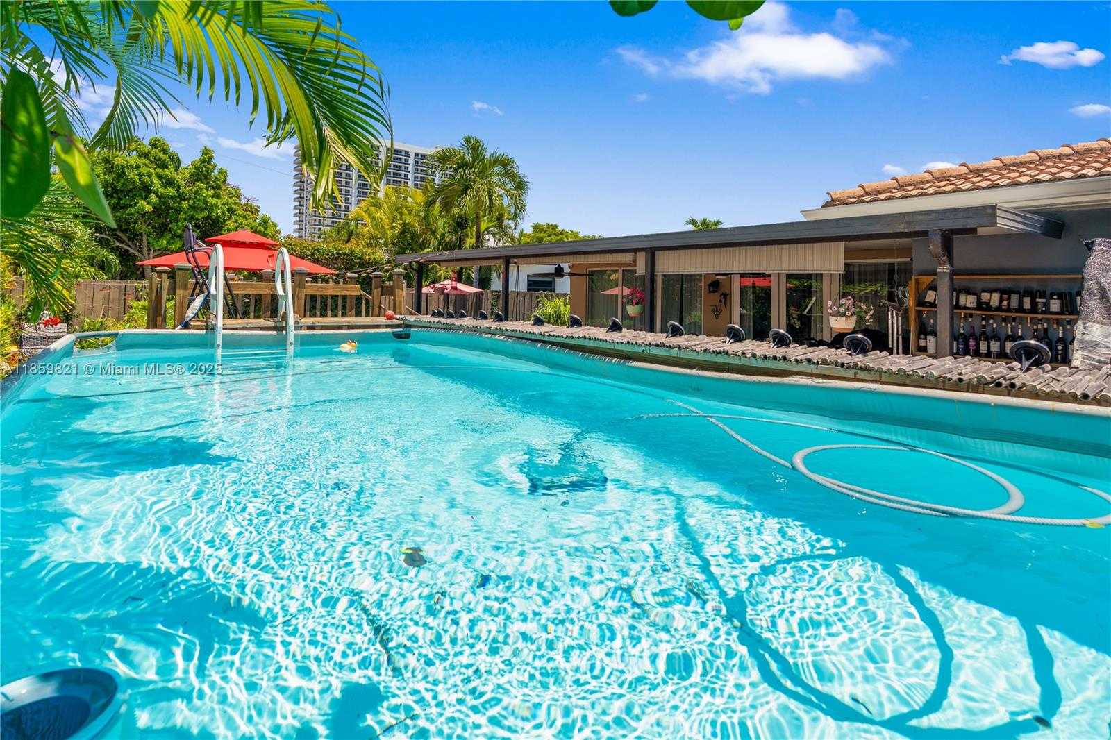 Small Image of 7528 HISPANOLA AVE, North Bay Village Number 9