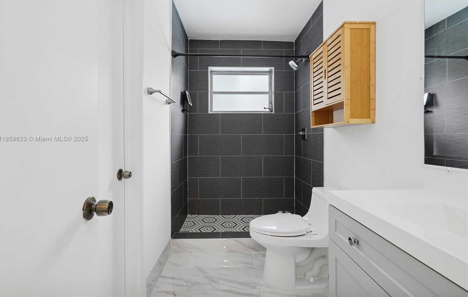 Small Image of 12630 NORTH EAST MIAMI PL, North Miami Number 26