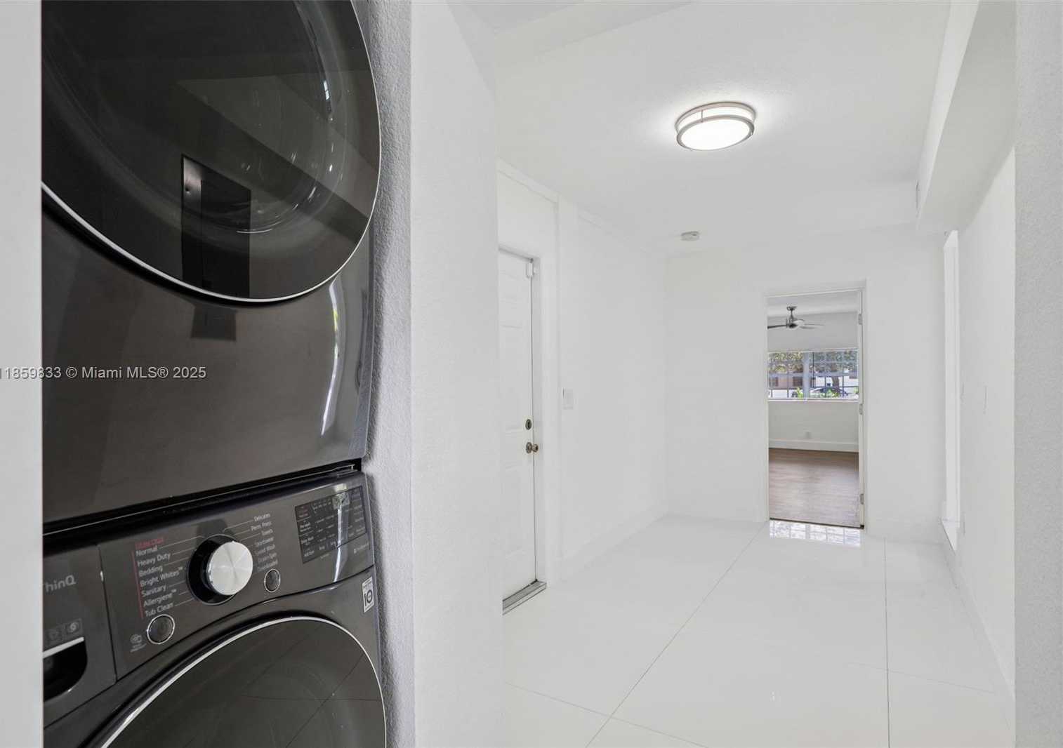 Small Image of 12630 NORTH EAST MIAMI PL, North Miami Number 33
