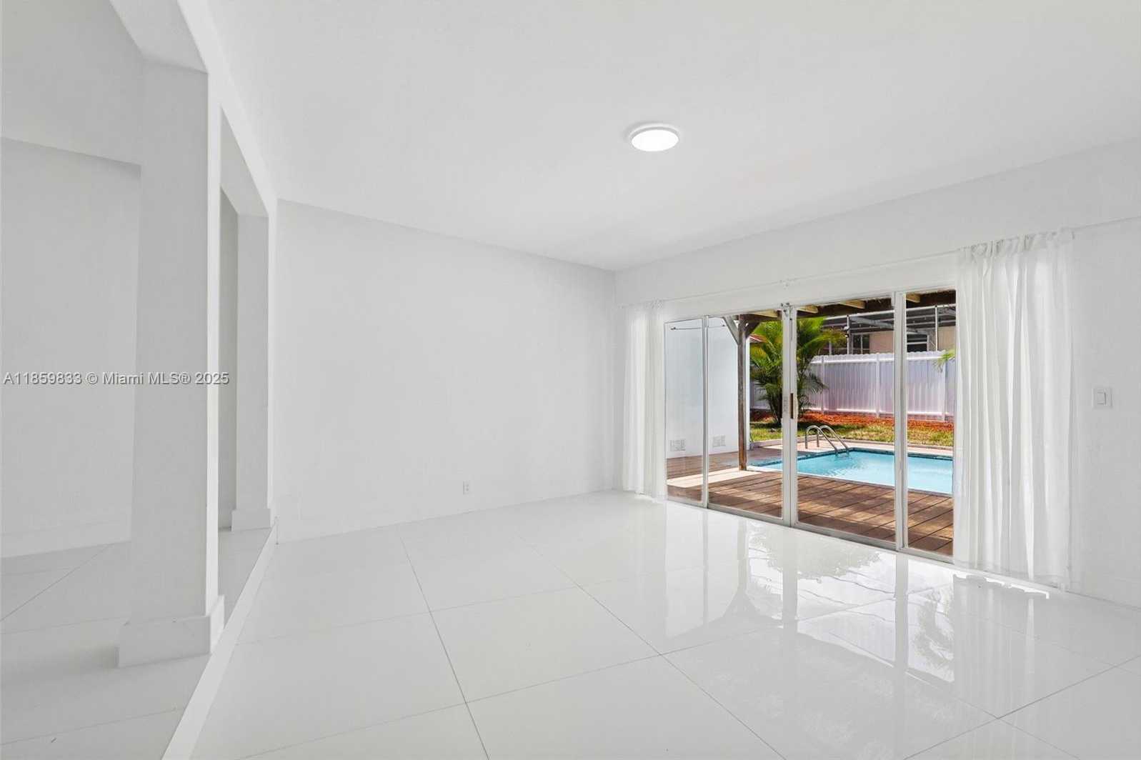 Small Image of 12630 NORTH EAST MIAMI PL, North Miami Number 9