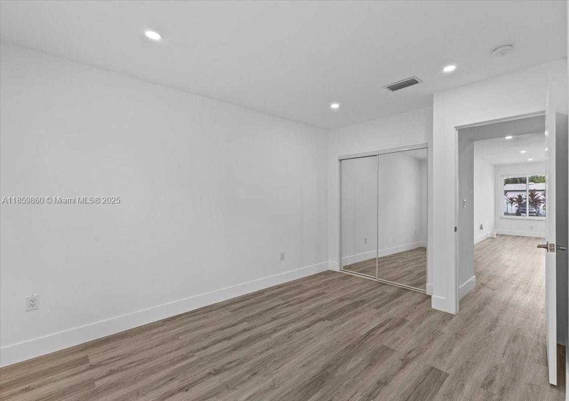 Small Image of 528 WEST 45TH PL, Hialeah Number 18