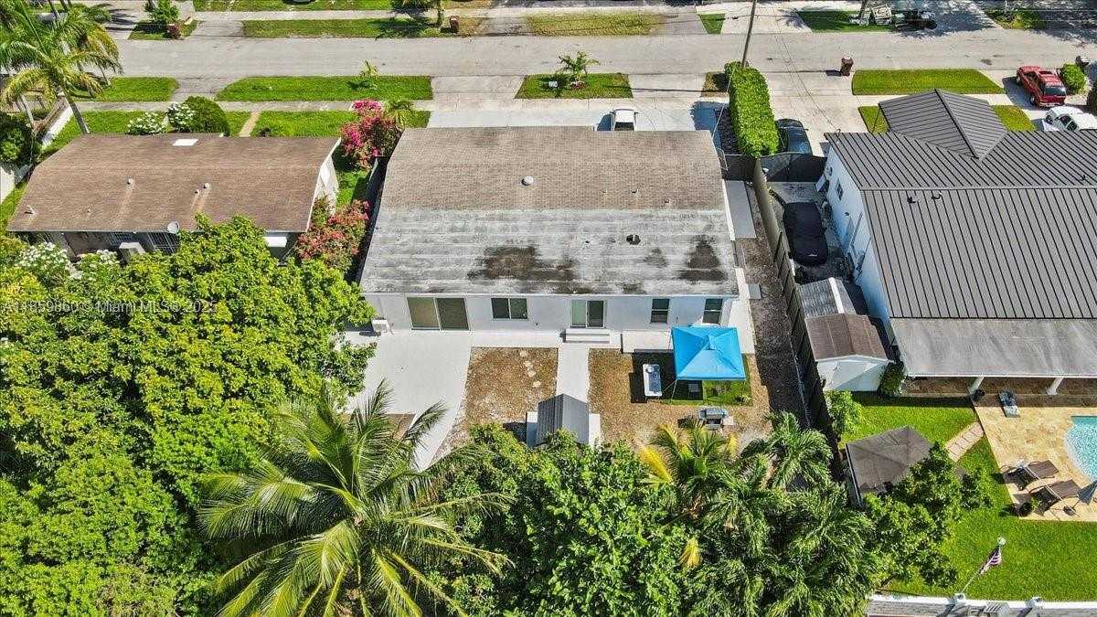 Small Image of 528 WEST 45TH PL, Hialeah Number 44