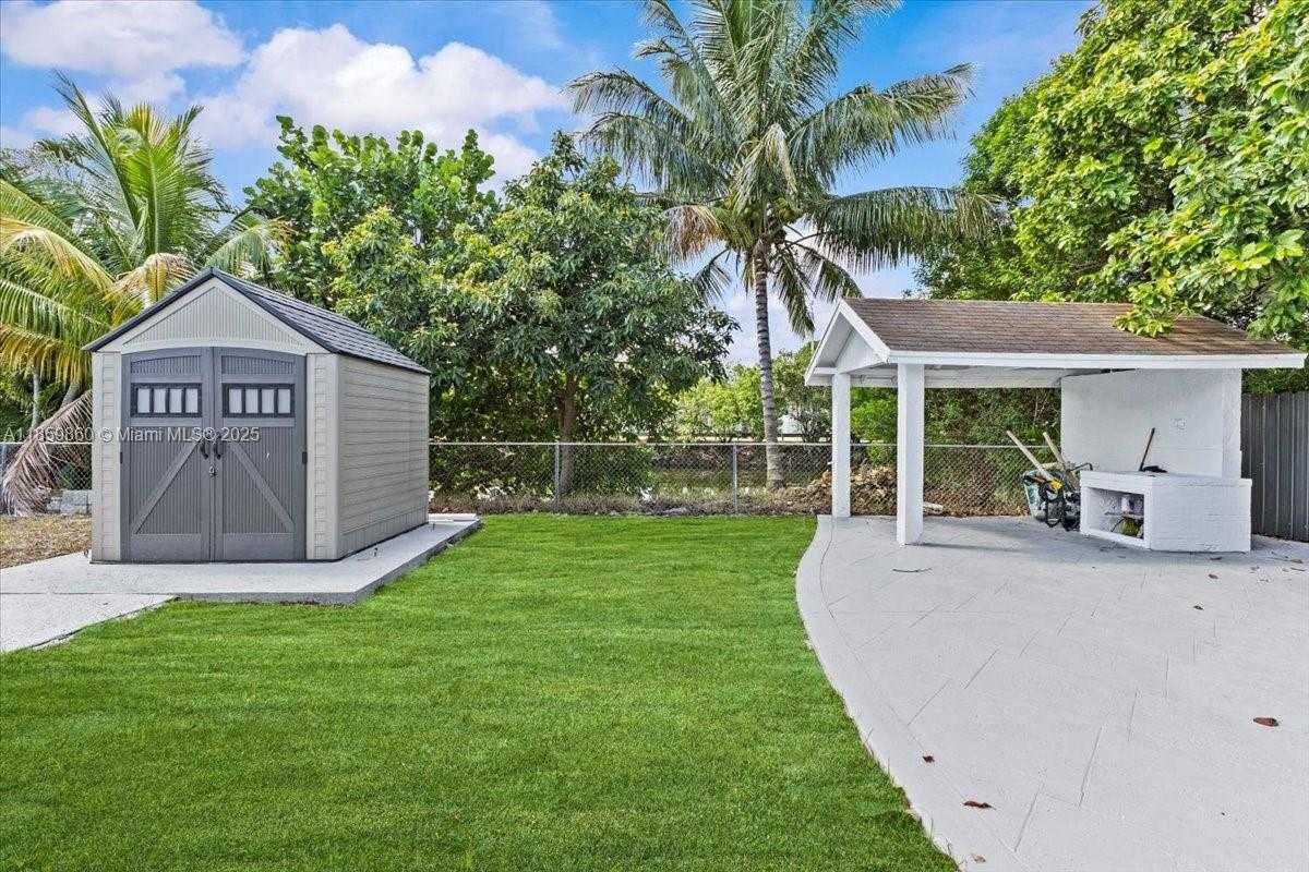 Small Image of 528 WEST 45TH PL, Hialeah Number 45