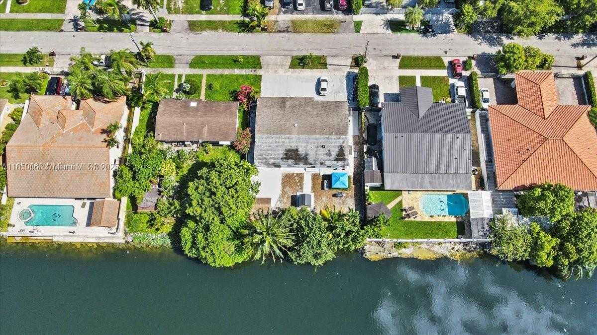 Small Image of 528 WEST 45TH PL, Hialeah Number 5