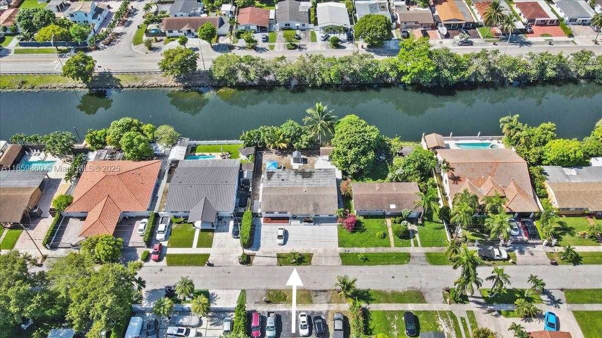 Small Image of 528 WEST 45TH PL, Hialeah Number 7