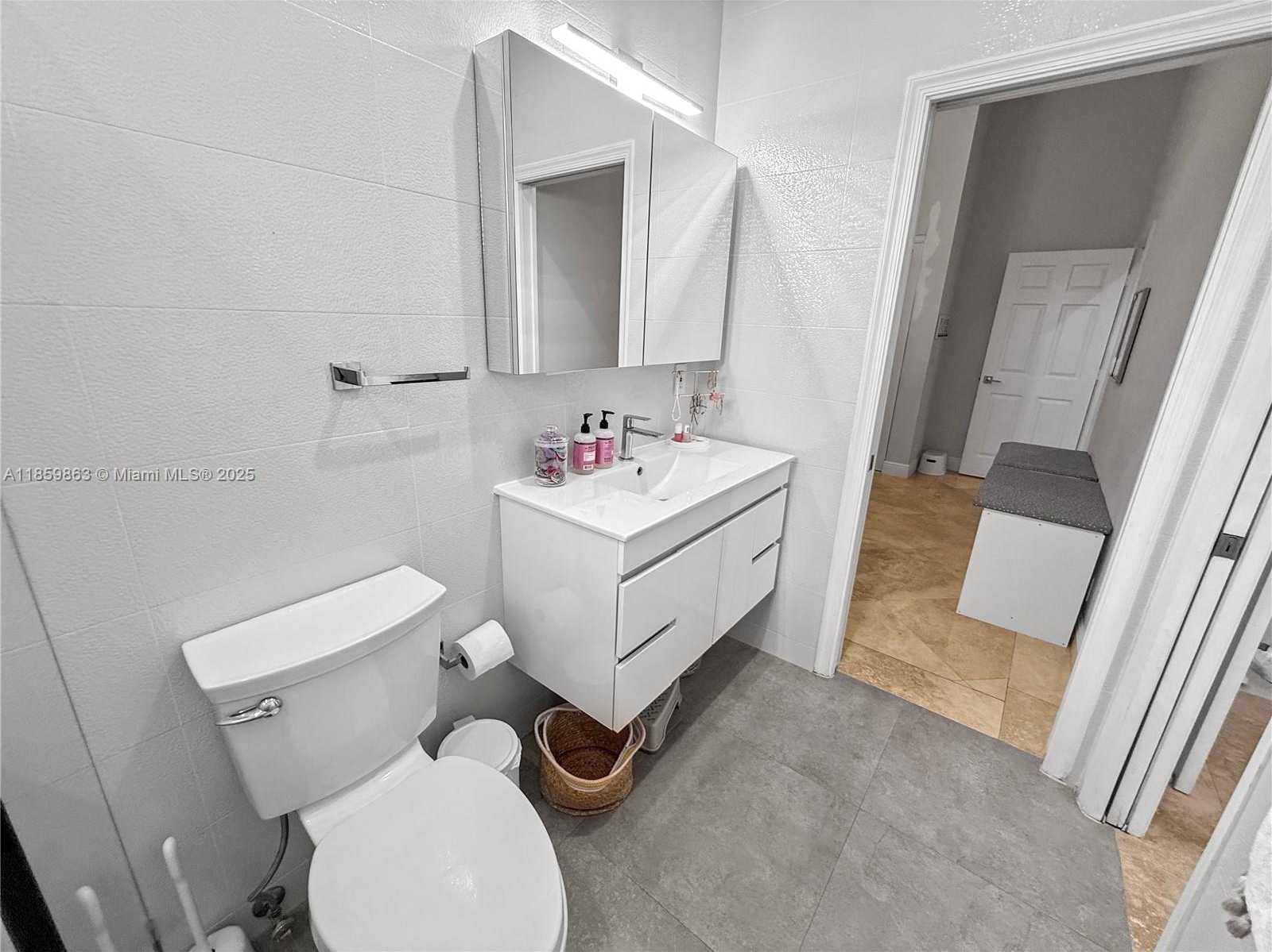 Small Image of 2514 POINCIANA DR, Weston Number 40