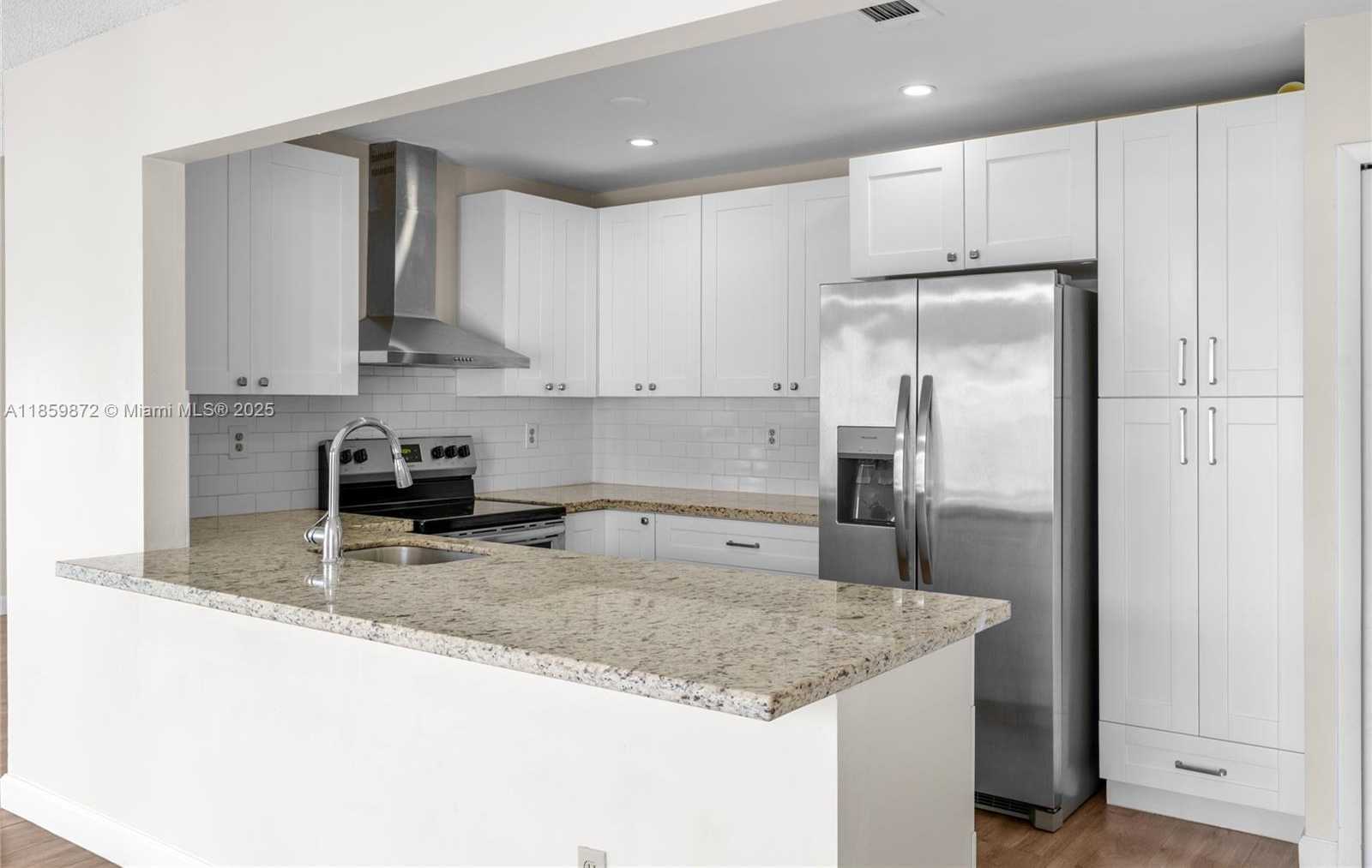 Small Image of 9837 SOUTH WEST 7TH ST, Miami Number 25