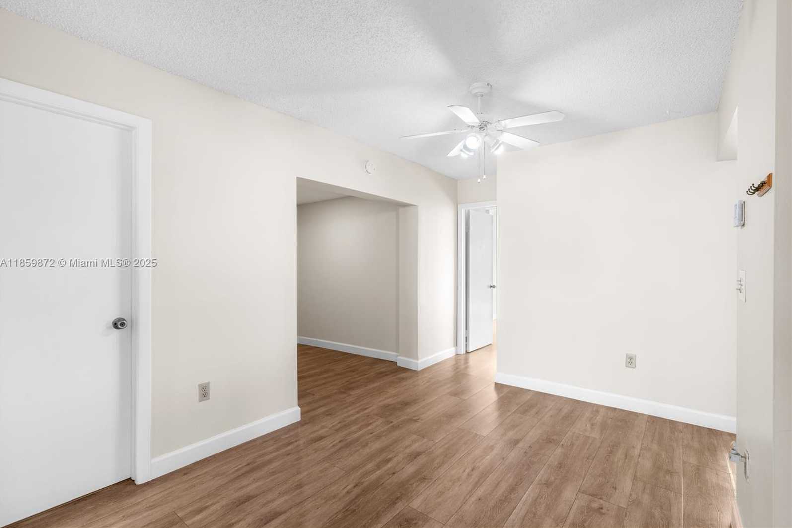 Small Image of 9837 SOUTH WEST 7TH ST, Miami Number 30