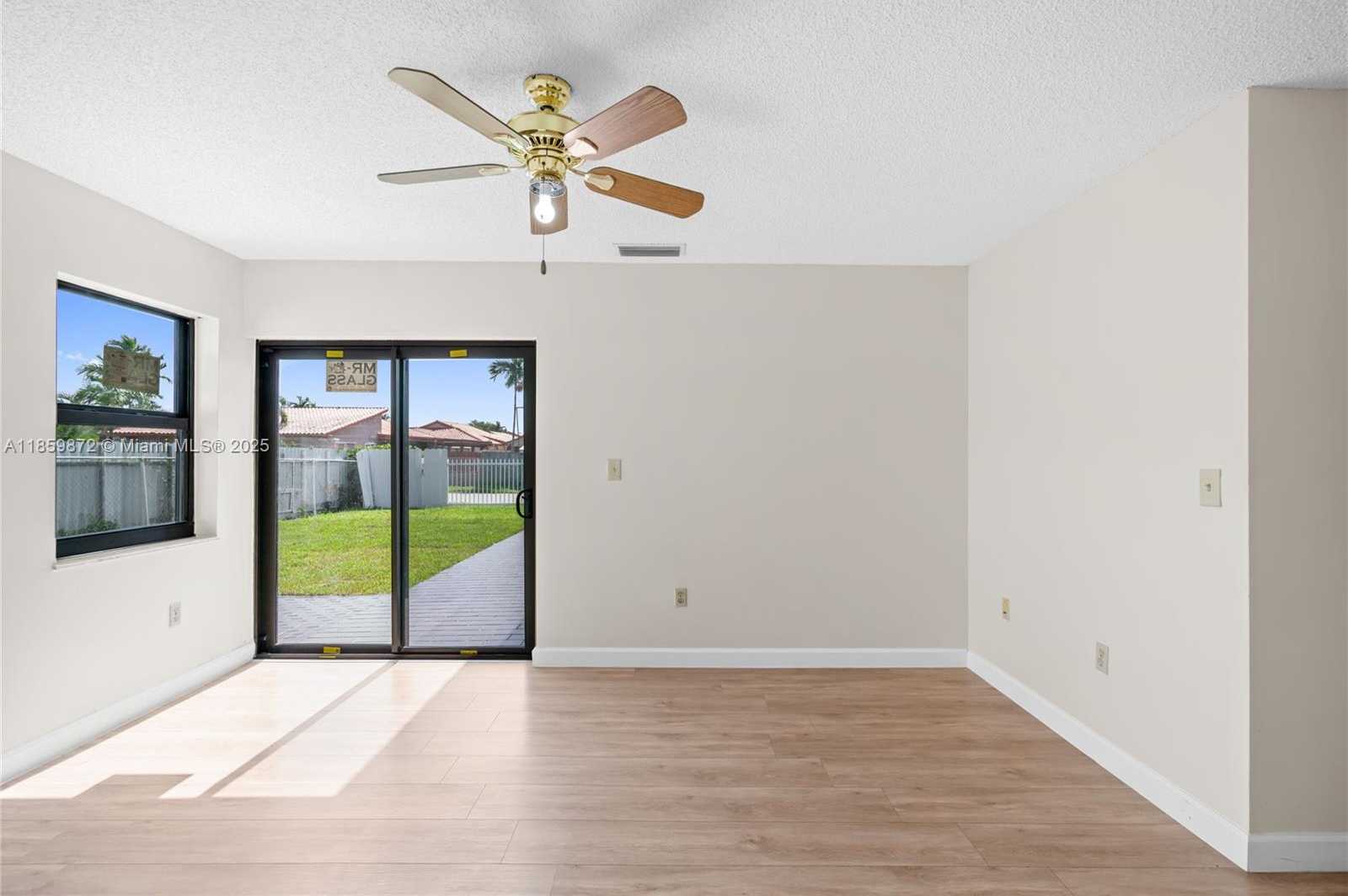 Small Image of 9837 SOUTH WEST 7TH ST, Miami Number 33