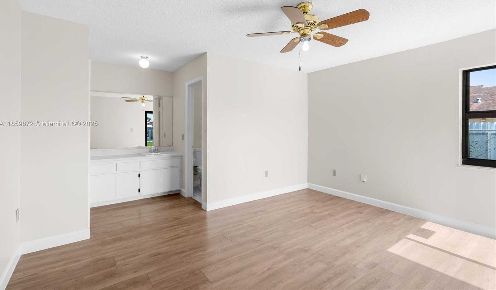 Small Image of 9837 SOUTH WEST 7TH ST, Miami Number 39