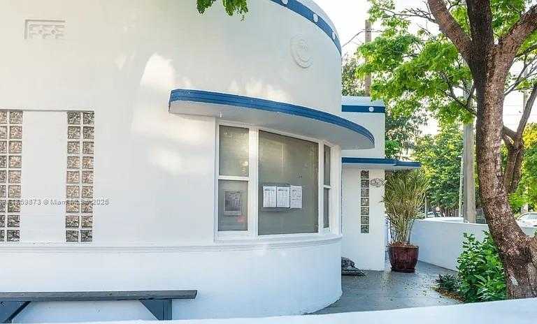 Small Image of 8101 HARDING AVE, Miami Beach Number 11