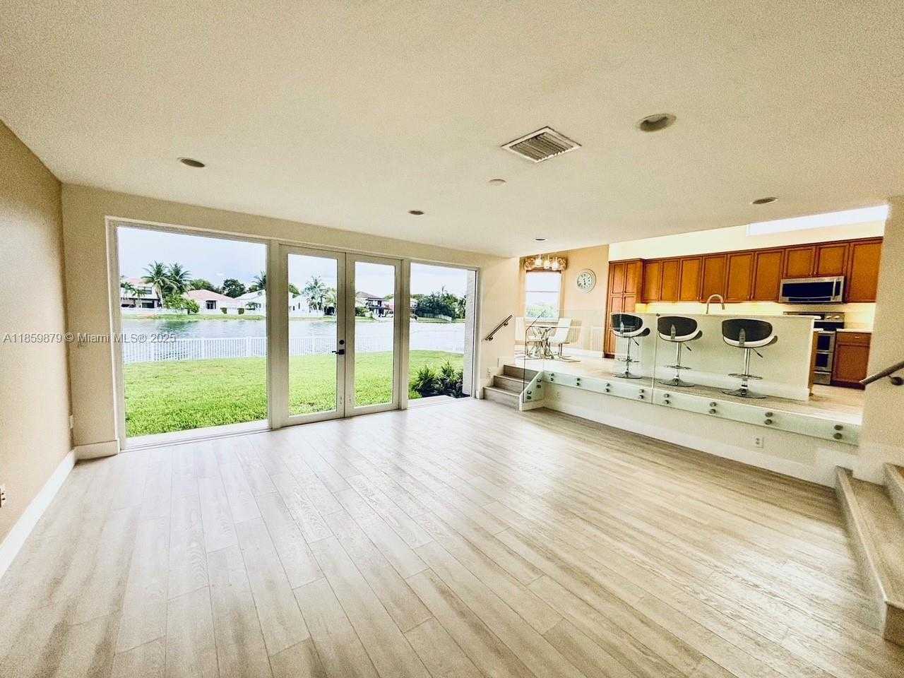 Small Image of 5044 SOUTH WEST 164TH AVE, Miramar Number 9