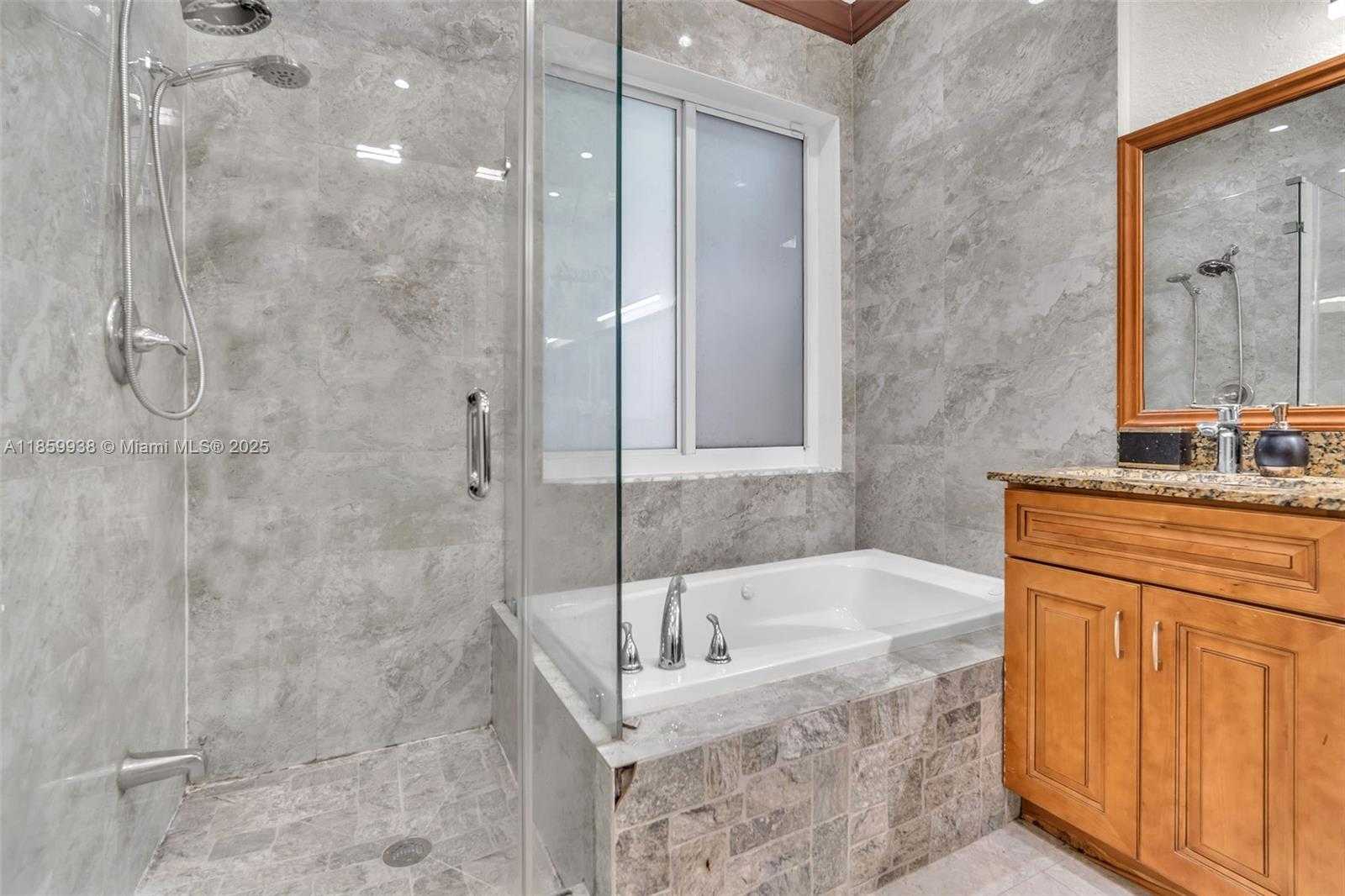 Small Image of 544 NORTH WEST 159TH LN, Pembroke Pines Number 25