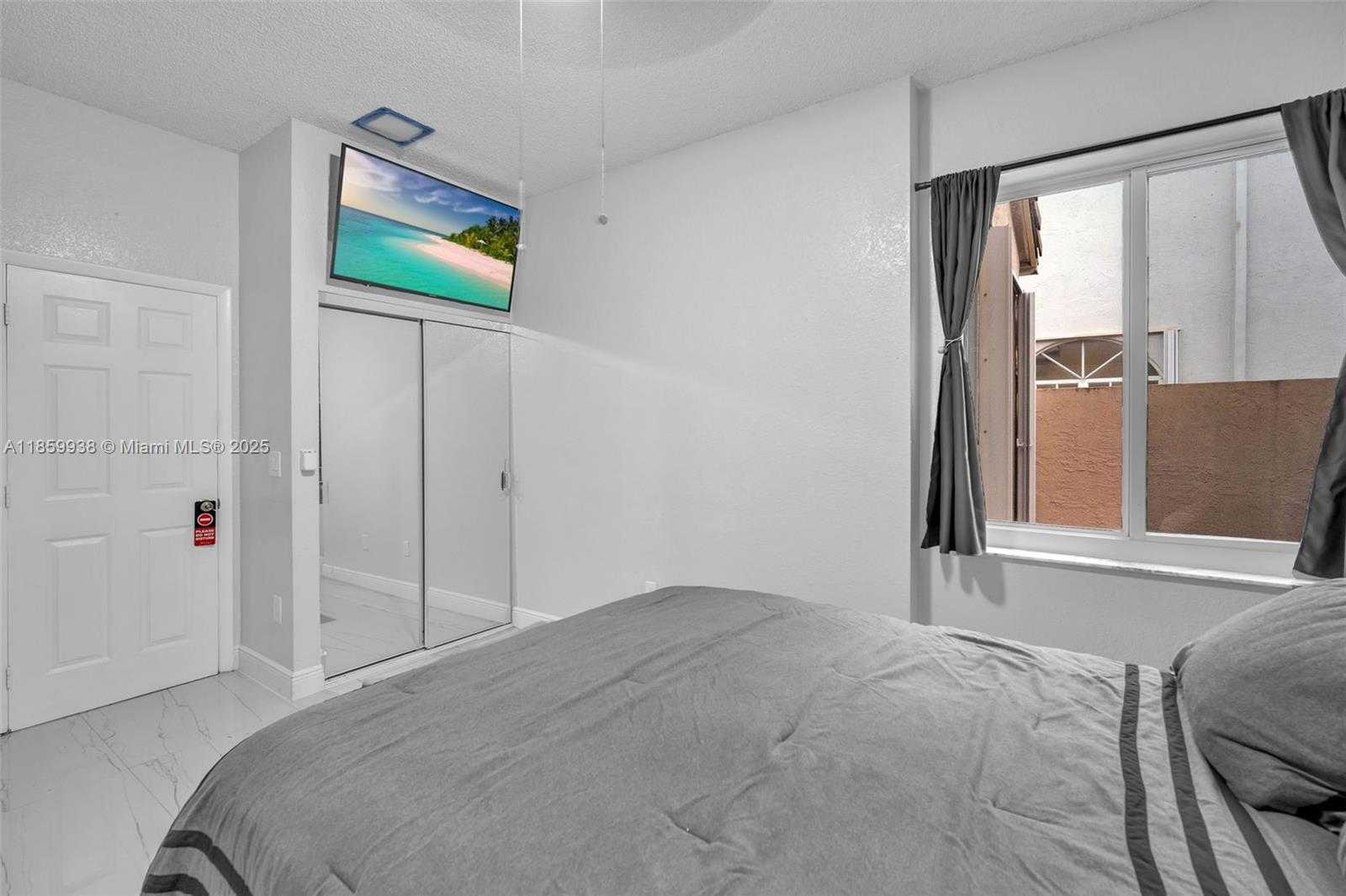 Small Image of 544 NORTH WEST 159TH LN, Pembroke Pines Number 28