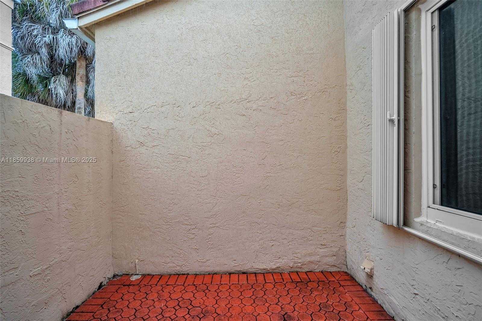 Small Image of 544 NORTH WEST 159TH LN, Pembroke Pines Number 31