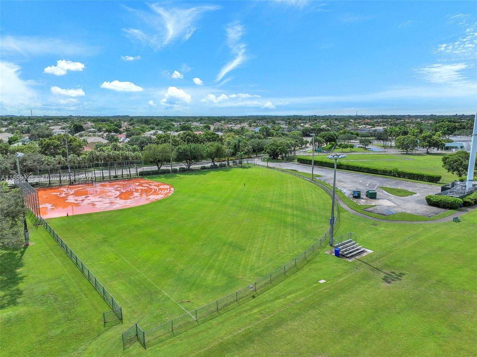 Small Image of 544 NORTH WEST 159TH LN, Pembroke Pines Number 38