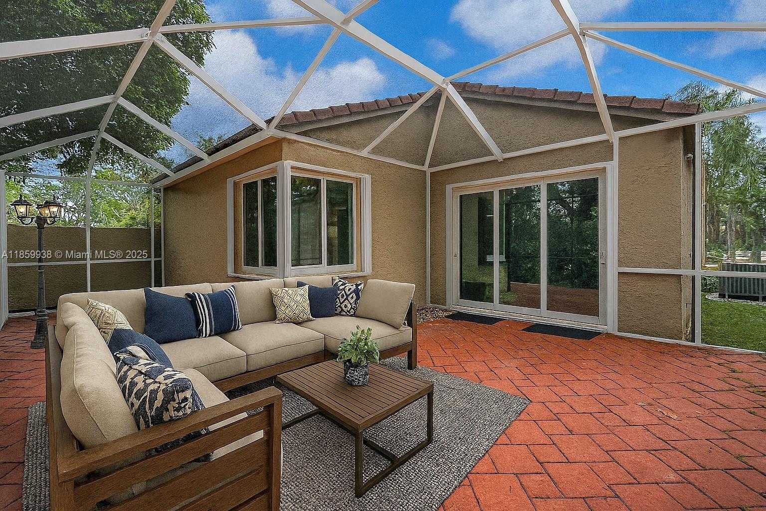 Small Image of 544 NORTH WEST 159TH LN, Pembroke Pines Number 9