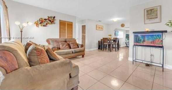 Small Image of 3738 NORTH WEST 207TH DR, Miami Gardens Number 10