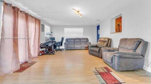 Small Image of 3738 NORTH WEST 207TH DR, Miami Gardens Number 6
