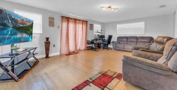 Small Image of 3738 NORTH WEST 207TH DR, Miami Gardens Number 7