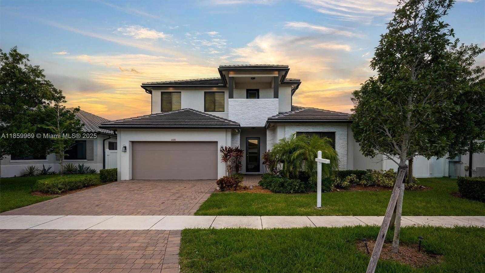 Small Image of 4406 SOUTH WEST 176TH AVE, Miramar Number 2