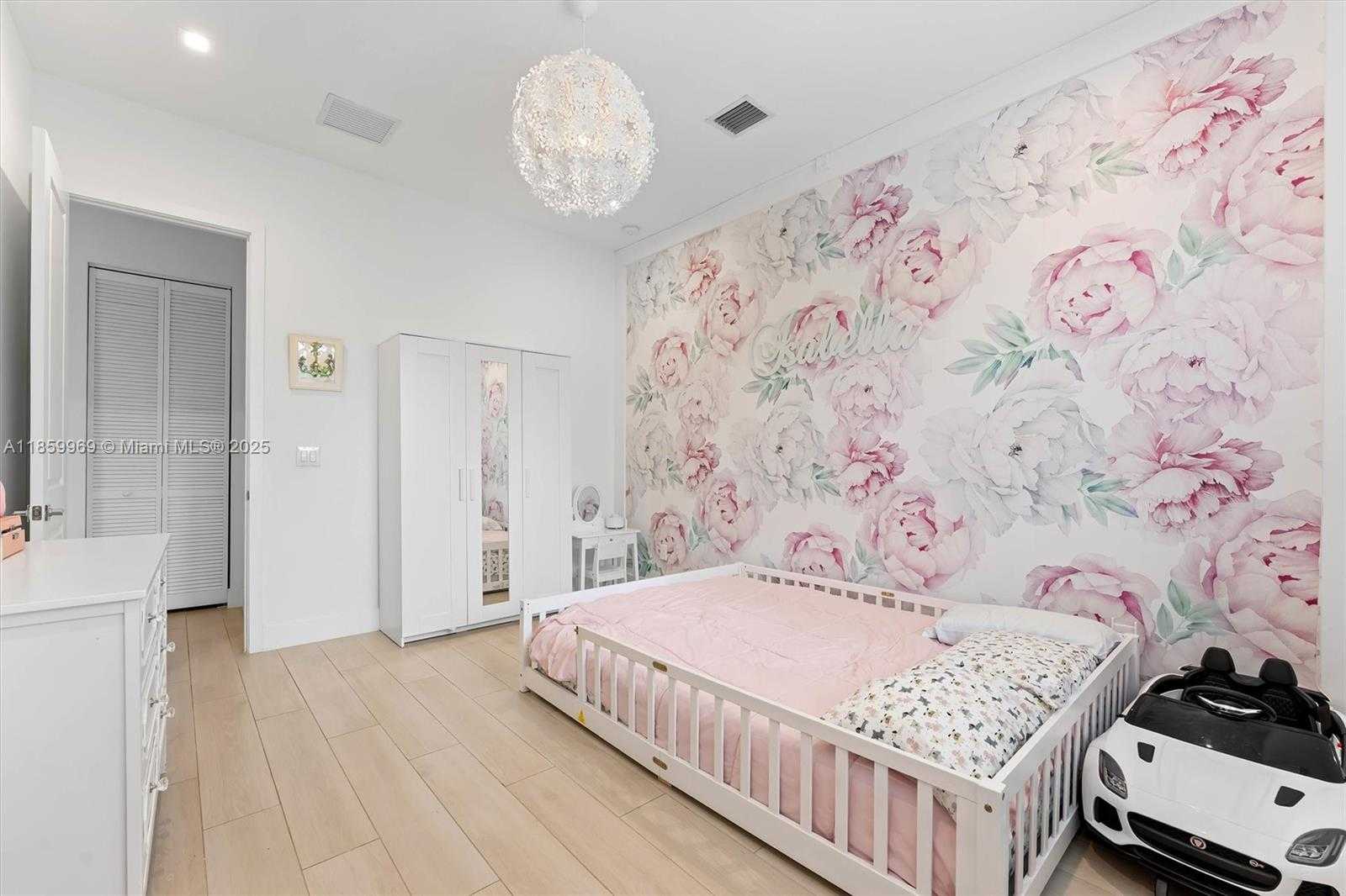 Small Image of 4406 SOUTH WEST 176TH AVE, Miramar Number 24