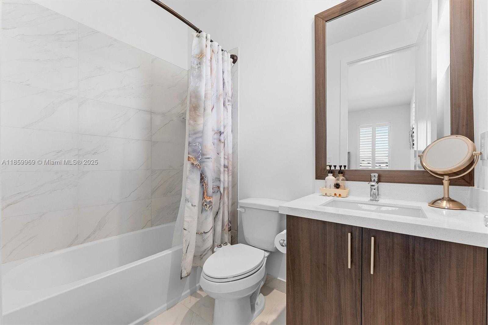 Small Image of 4406 SOUTH WEST 176TH AVE, Miramar Number 32