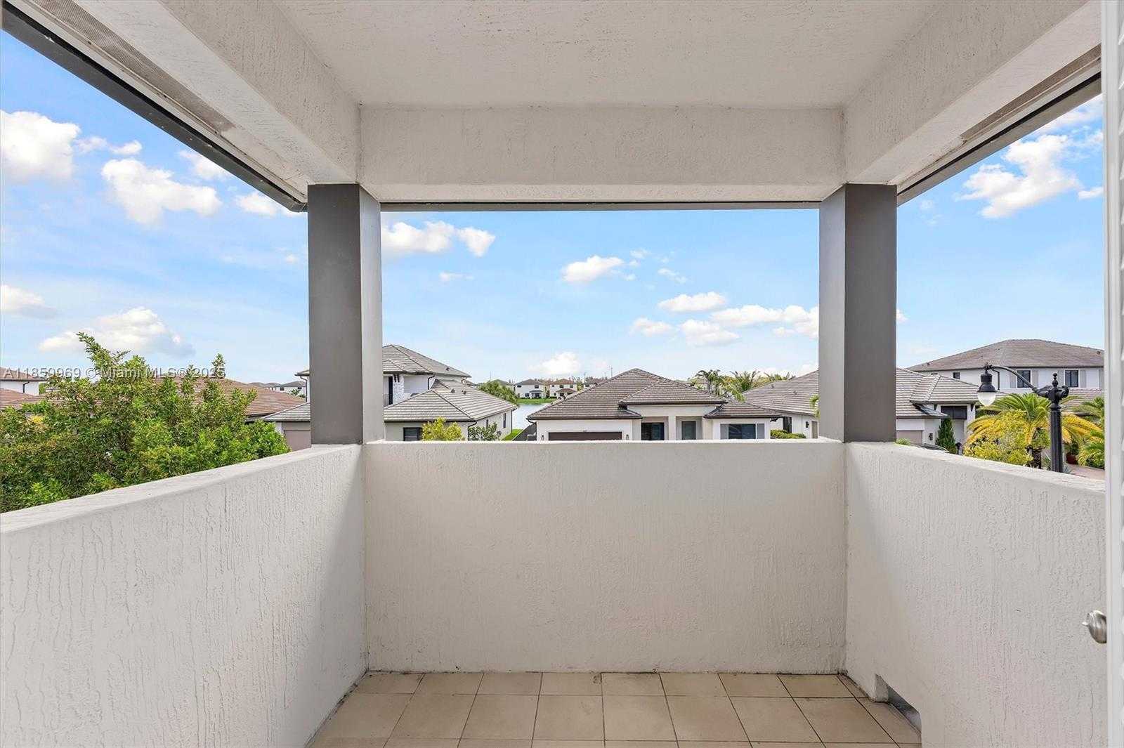 Small Image of 4406 SOUTH WEST 176TH AVE, Miramar Number 38