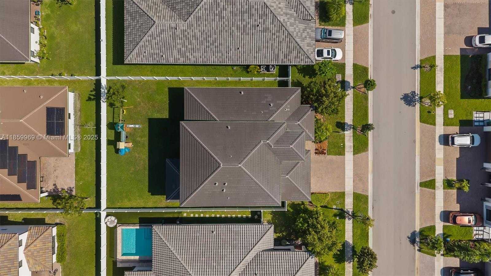 Small Image of 4406 SOUTH WEST 176TH AVE, Miramar Number 40