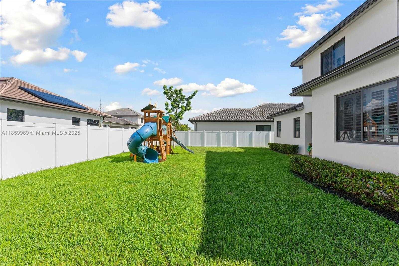 Small Image of 4406 SOUTH WEST 176TH AVE, Miramar Number 51