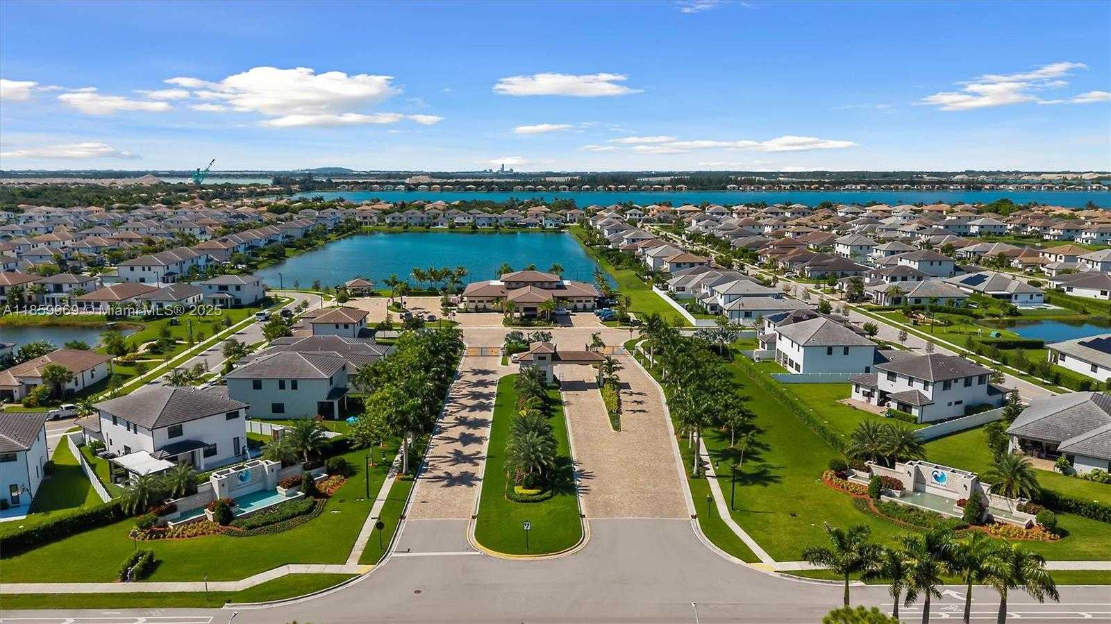 Small Image of 4406 SOUTH WEST 176TH AVE, Miramar Number 57
