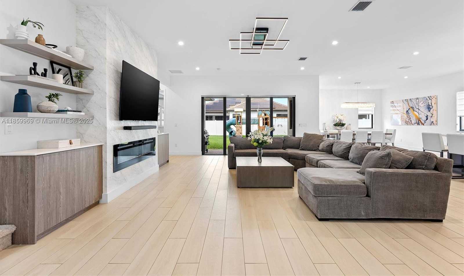 Small Image of 4406 SOUTH WEST 176TH AVE, Miramar Number 6