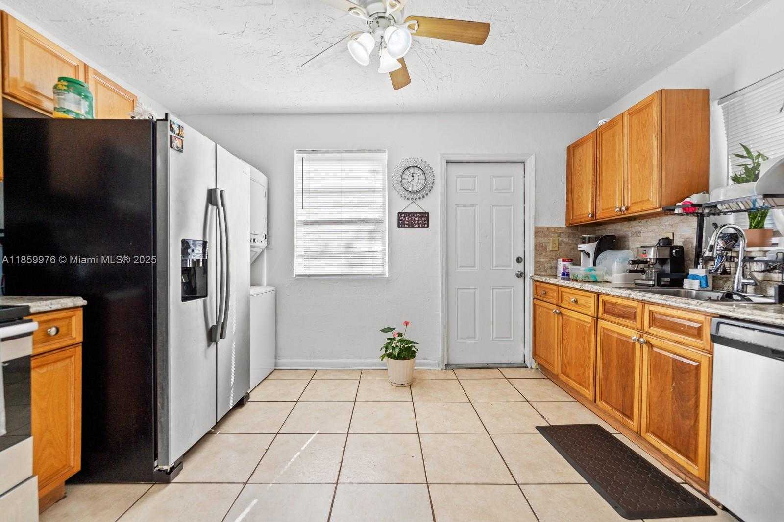 Small Image of 1304 NORTH WEST 43RD ST, Miami Number 12