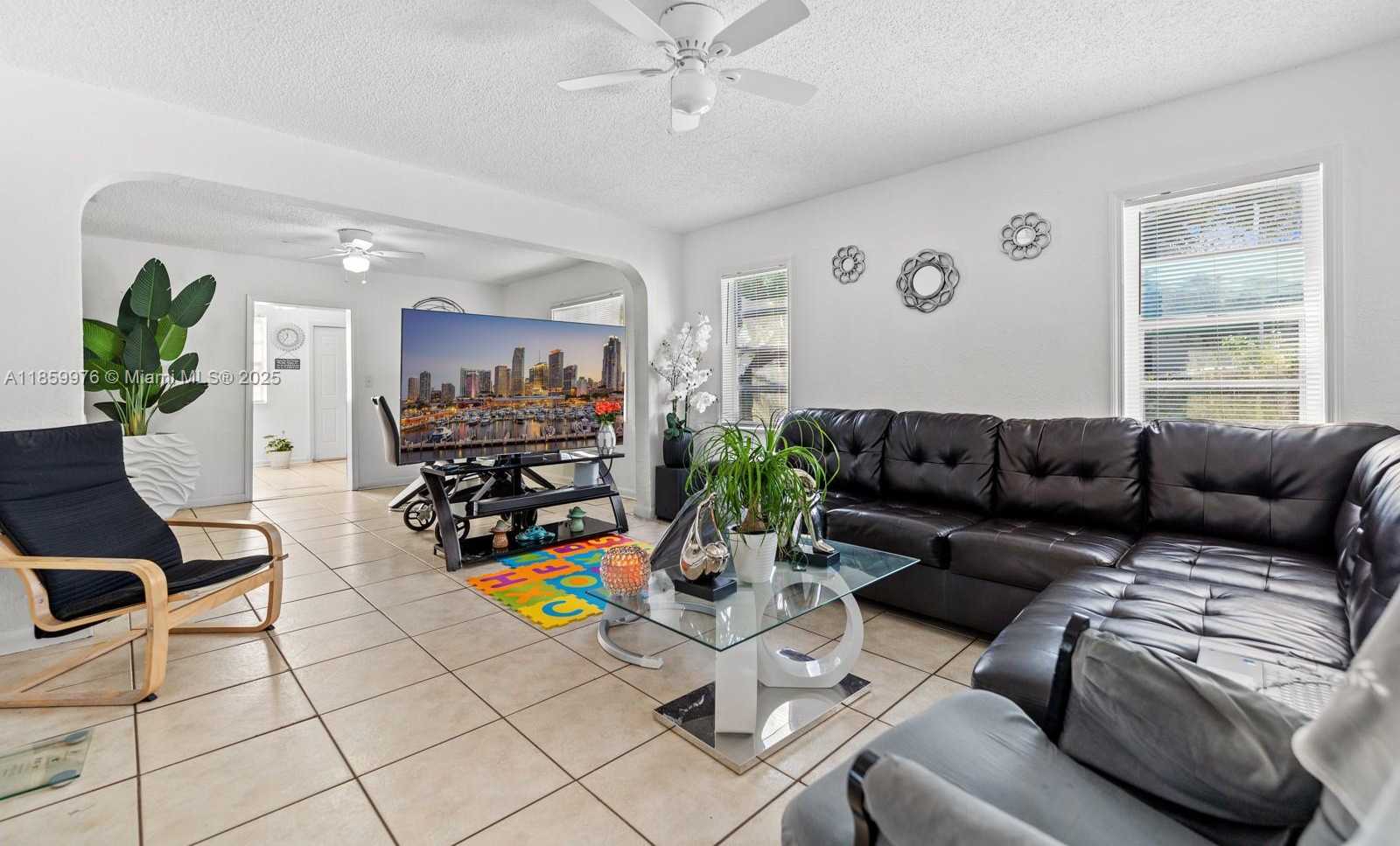 Small Image of 1304 NORTH WEST 43RD ST, Miami Number 8